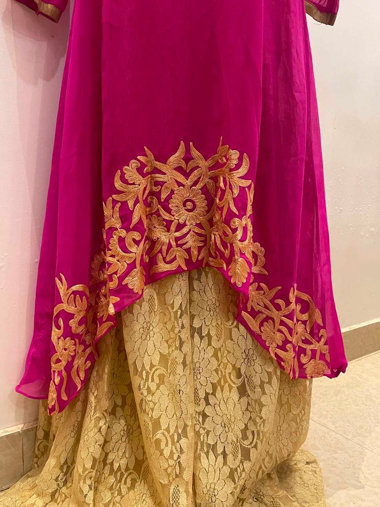 Beautiful thread work pink top with shimmer pant