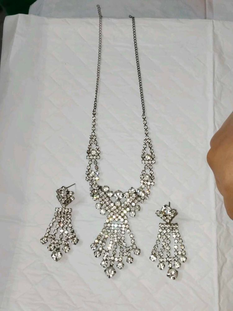 Sparkling Jewelry Set