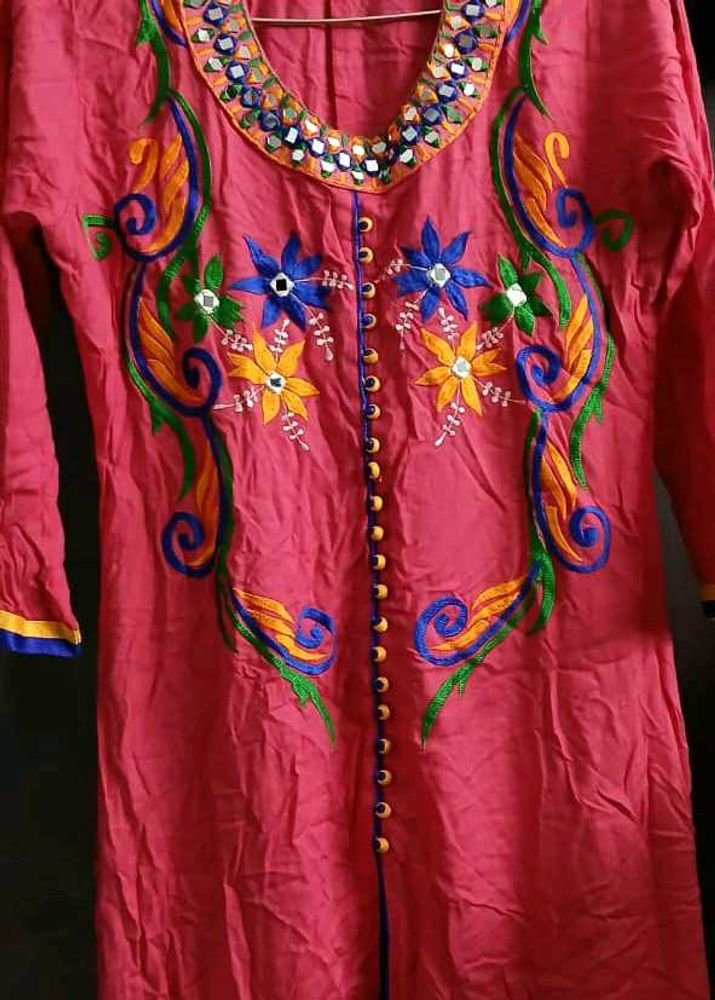 Embroidered Colourful Kurta - L Size