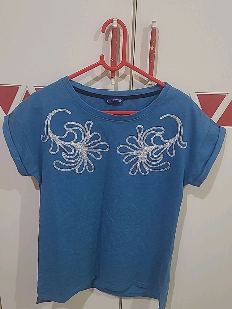 Women's Blue t-shirt