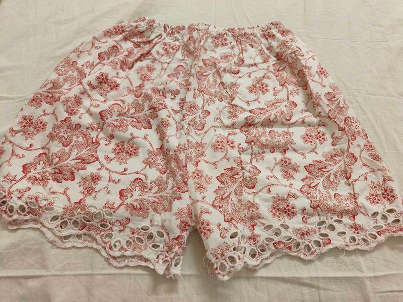 White &amp; Red Floral Eyelet Shorts