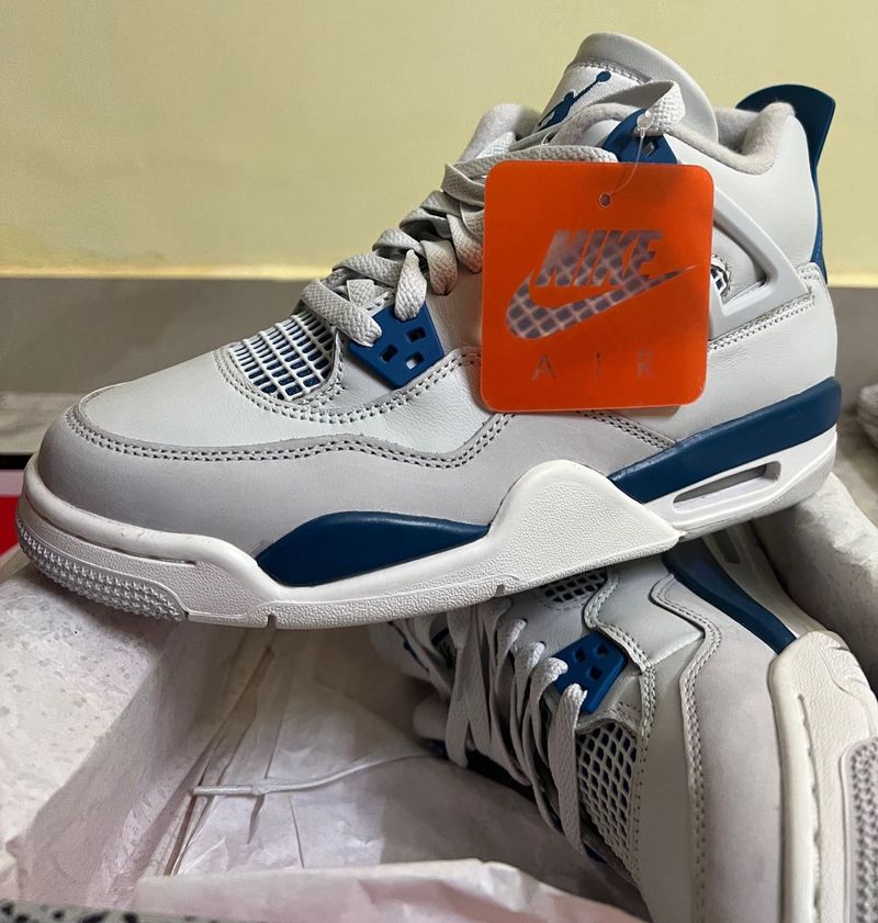 Air Jordan 4 Retro Military blue