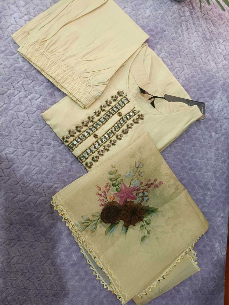 Elegant Embroidered Kurta Set with Dupatta