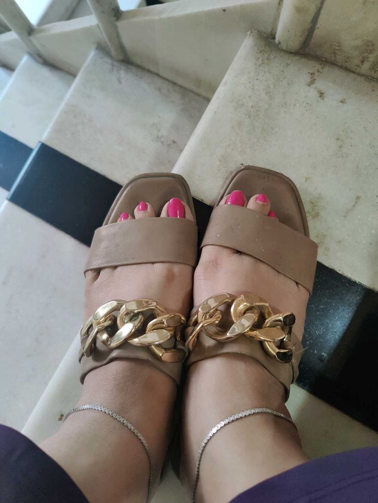 Worn Beige Women's Sandals