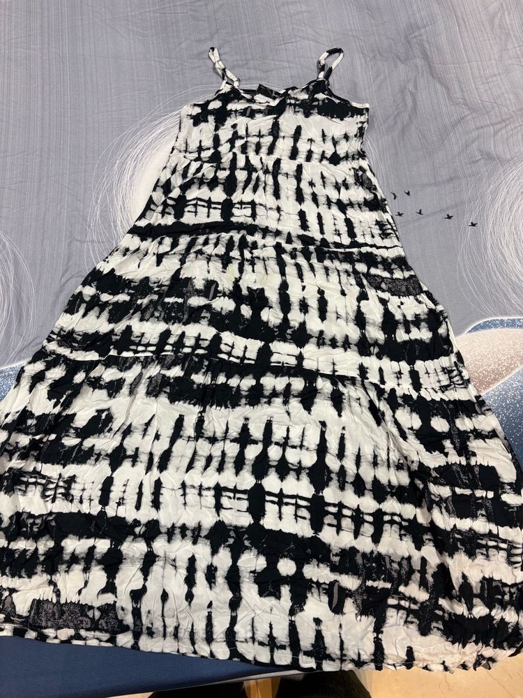 Boho Tie-Dye Maxi Dress