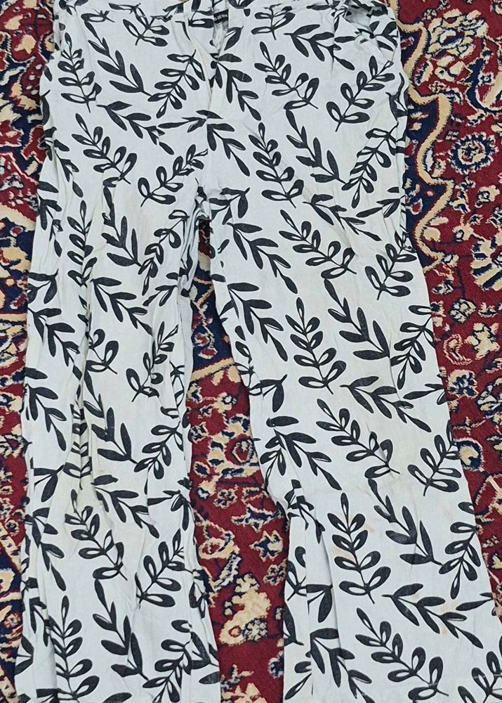 2set of pants Black Leaf Print and Geometric pant
