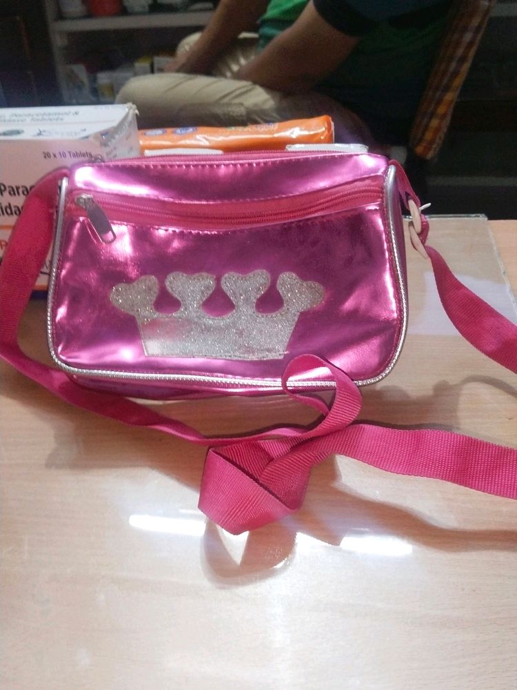 Purse For Women Chains Working Properly