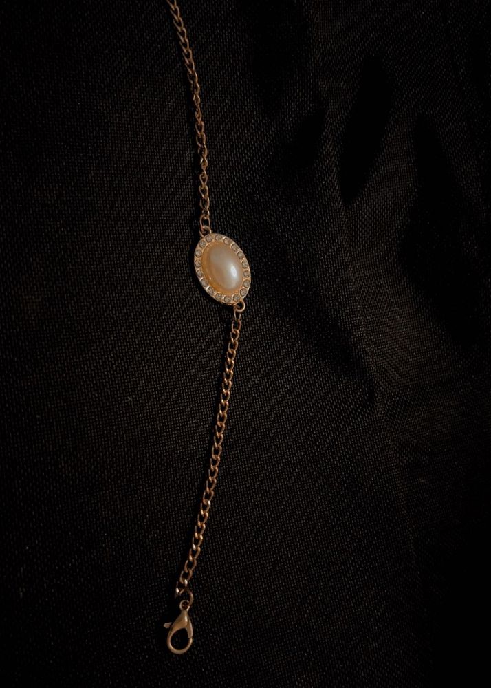 Pearl Pendant Chain Necklace