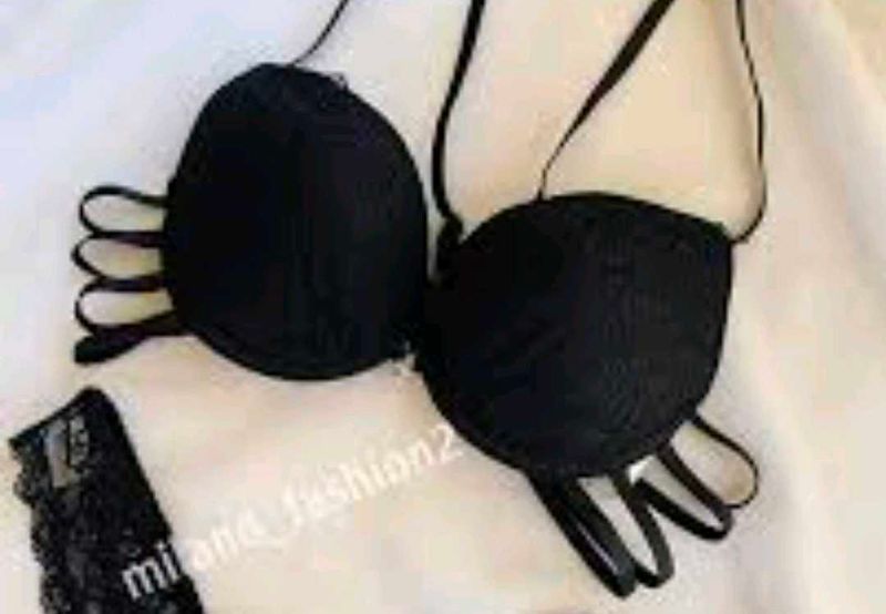 Black Strappy H&amp;Mbra with brief 👍