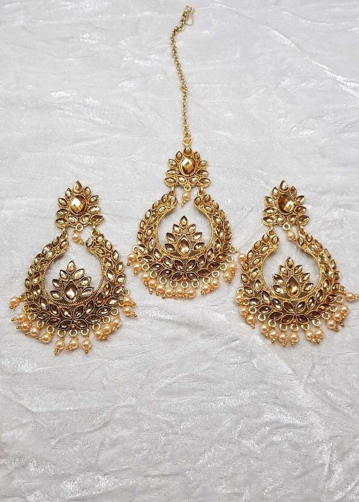Elegant Gold Maang Tikka &amp; Earring Set
