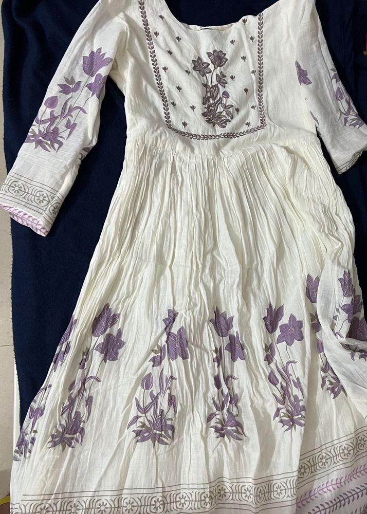 Elegant Floral Print Kurta