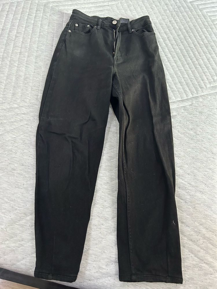 H&amp;M Black mom-fit Jeans (24)