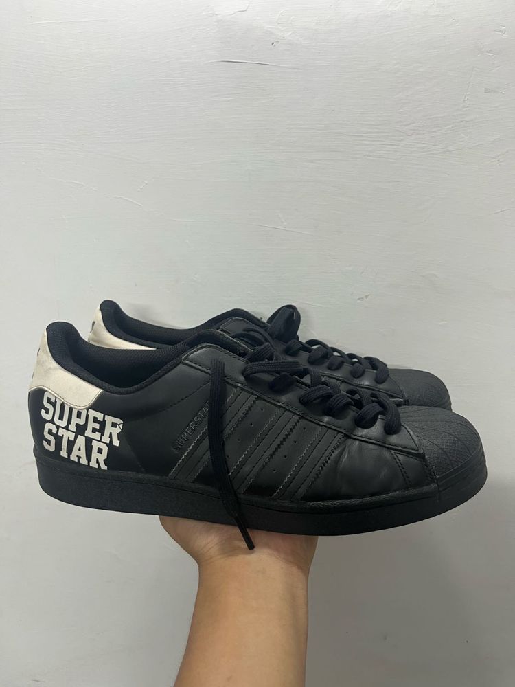 Adidas Superstar Sneakers