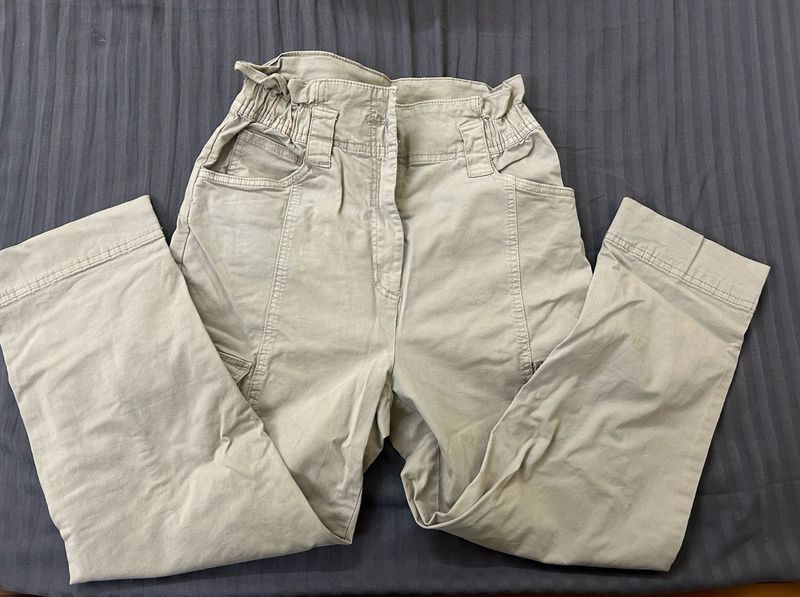 H&amp;M Khaki Cargo Pants