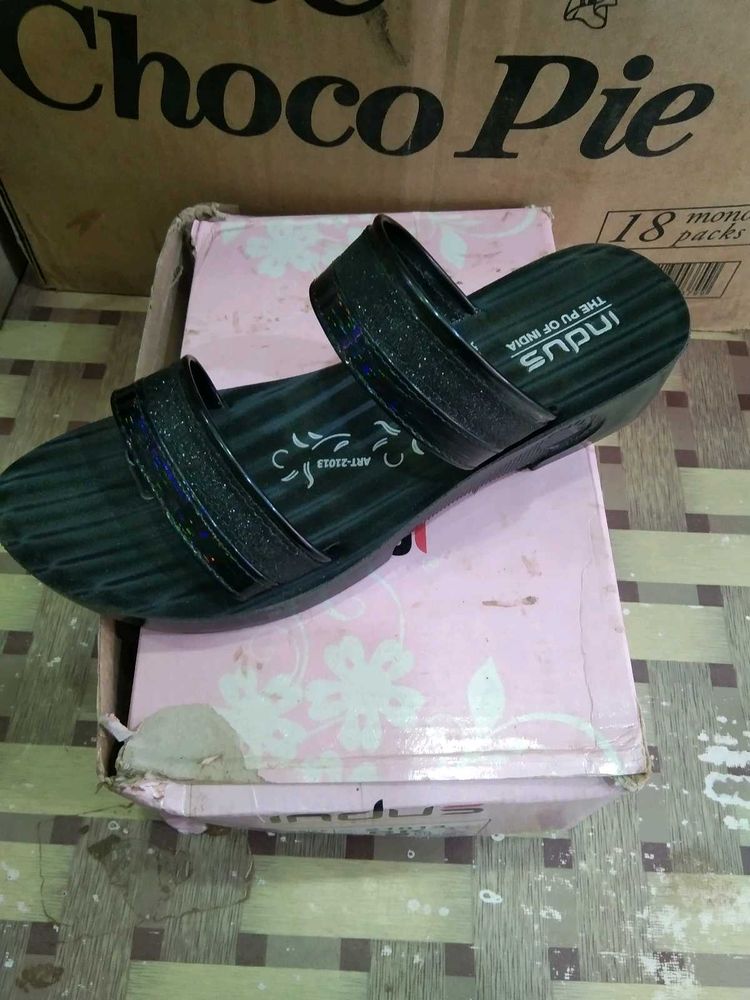 Stylish Black Wedge Sandals