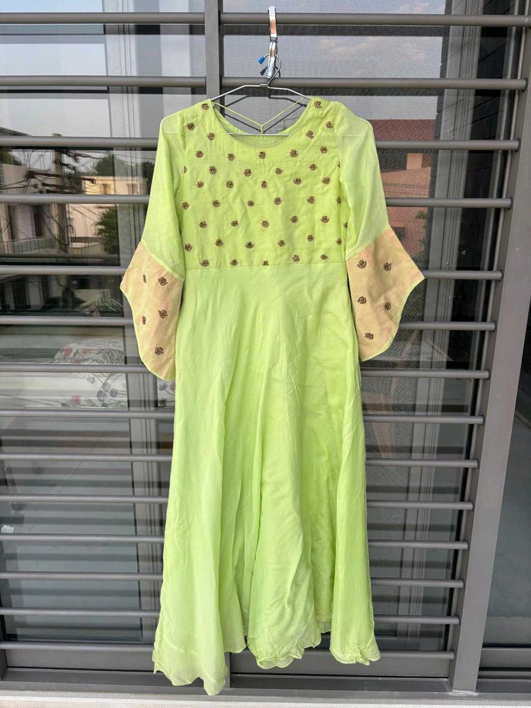Beautiful Lime Green Embroidered Kurta