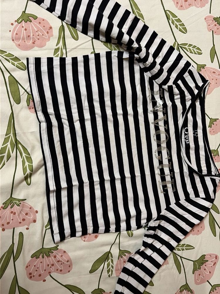 Gap Black &amp; White Striped Long Sleeve Top
