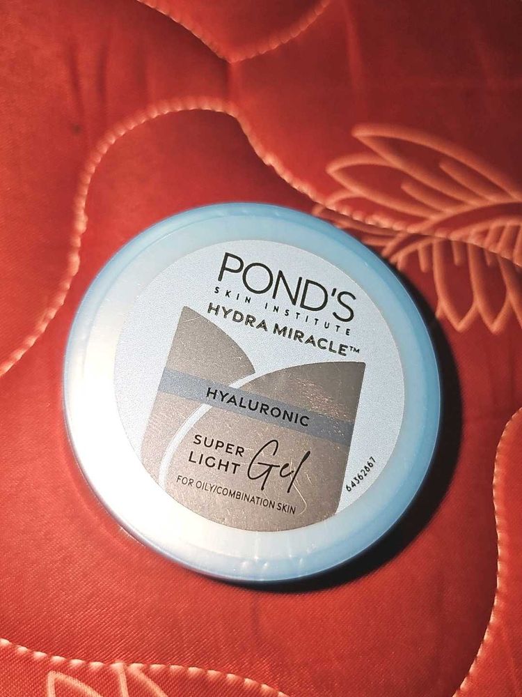 Pond's super light gel