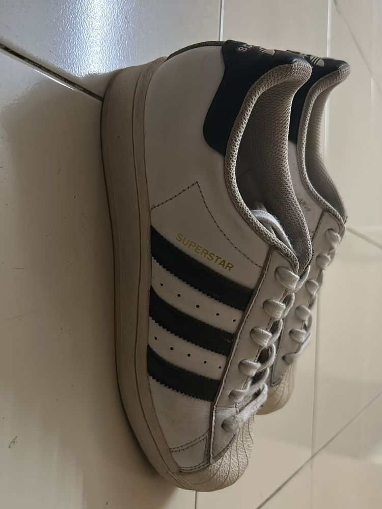 Adidas Superstar Sneakers