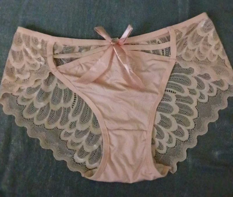 Lace Trim Briefs with Bow Detail