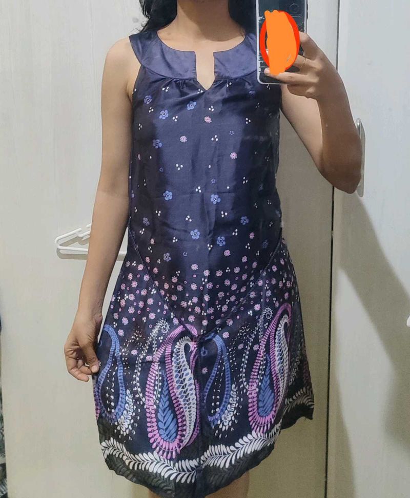 Paisley Print Kurti With Side Slits And Boat Neck