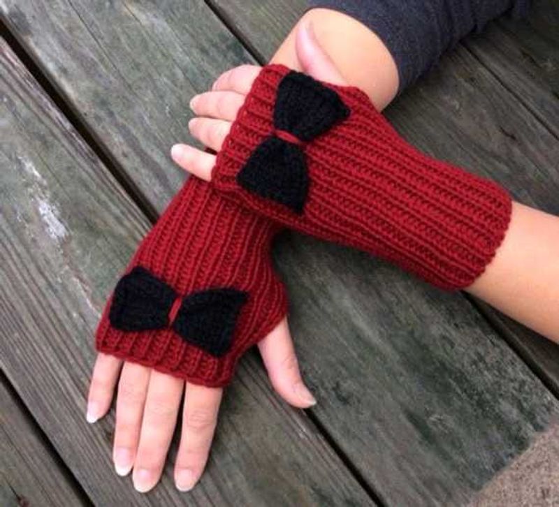 Red Knit Fingerless Gloves