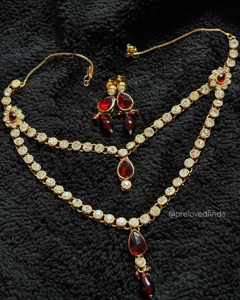 Exquisite Red Stone &amp; Crystal Necklace Set