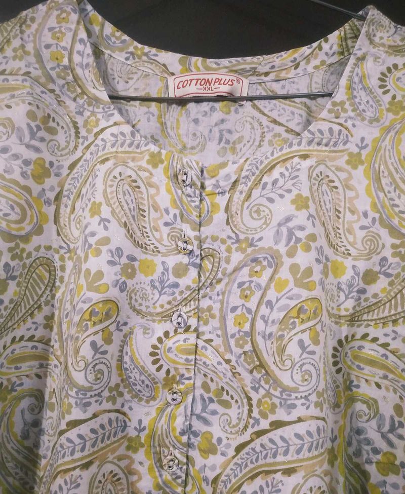 Off whiite Paisley Print Kurta