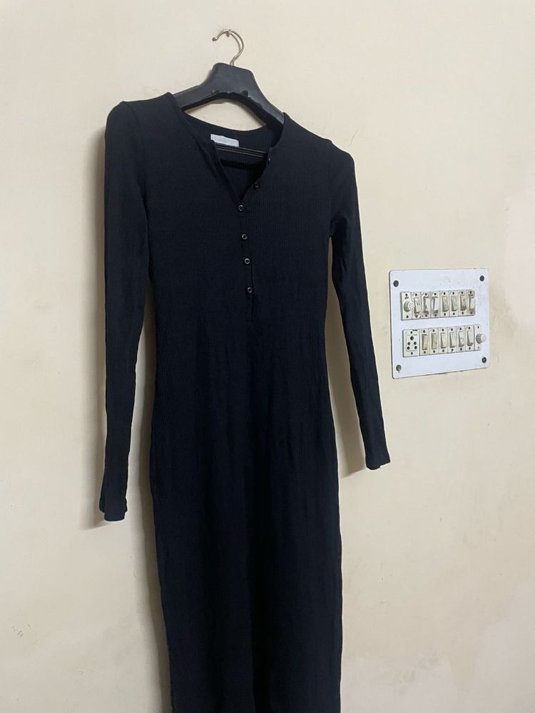 Classic Black Long Sleeve Ribbed Dress
