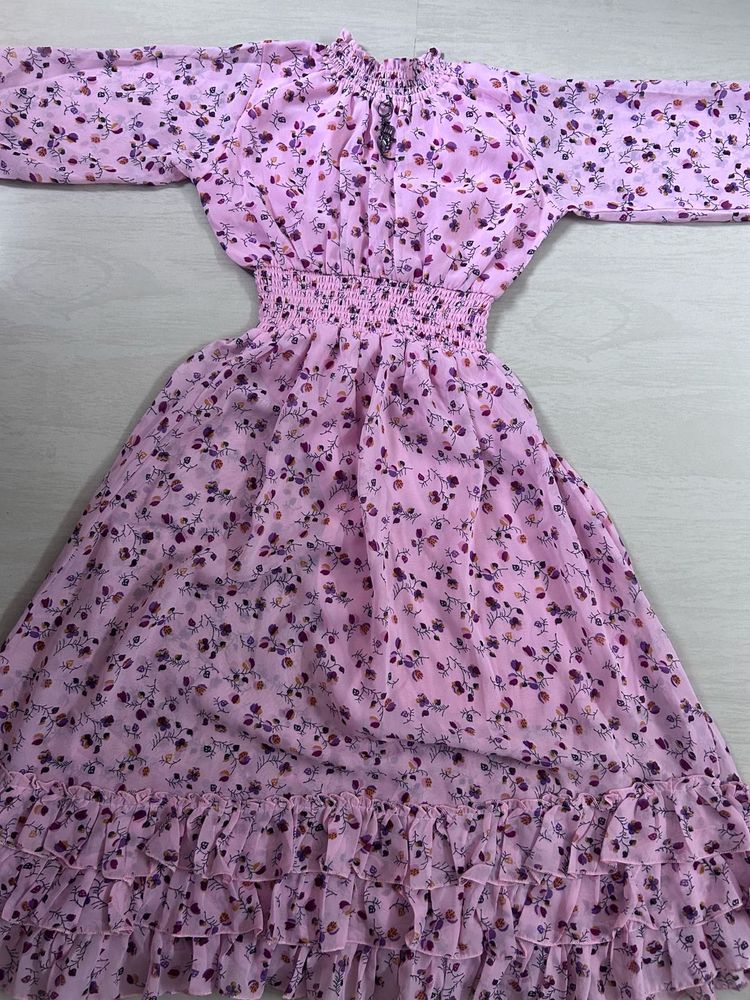 Floral Smocked Georgette Midi Dress with Ruffle He