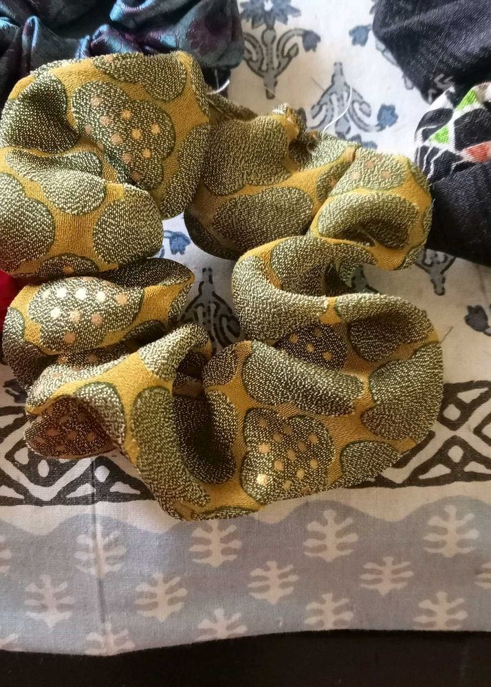 Vintage Hair Scrunchie
