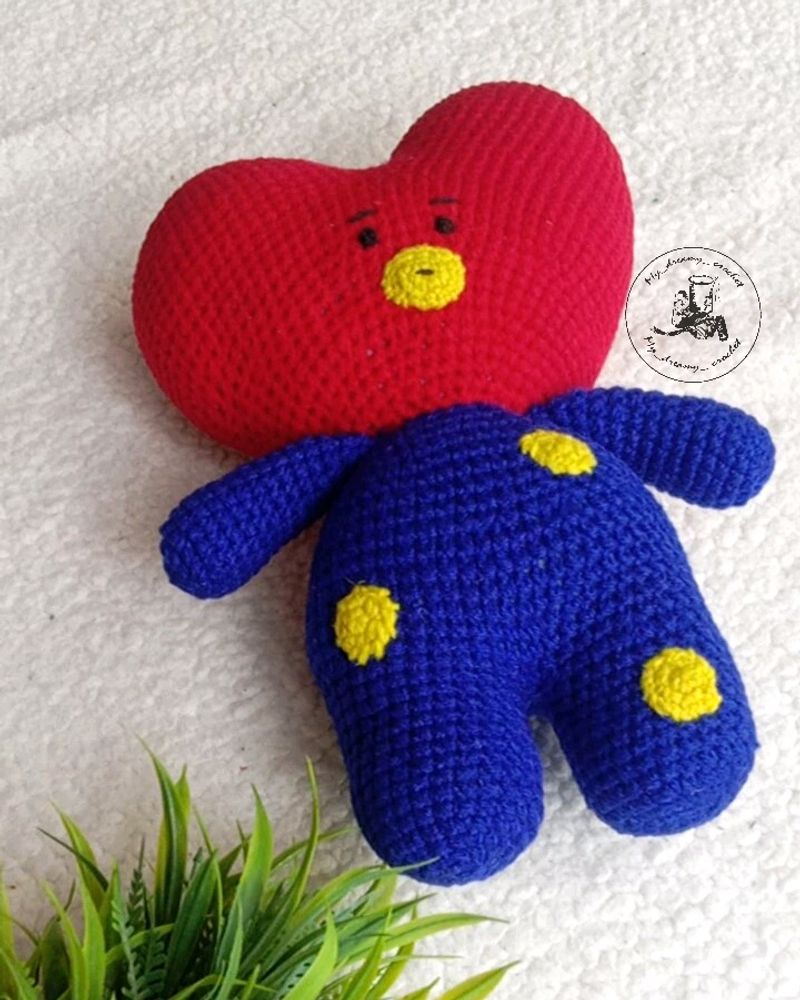 Amigurumi TATA BT21 doll