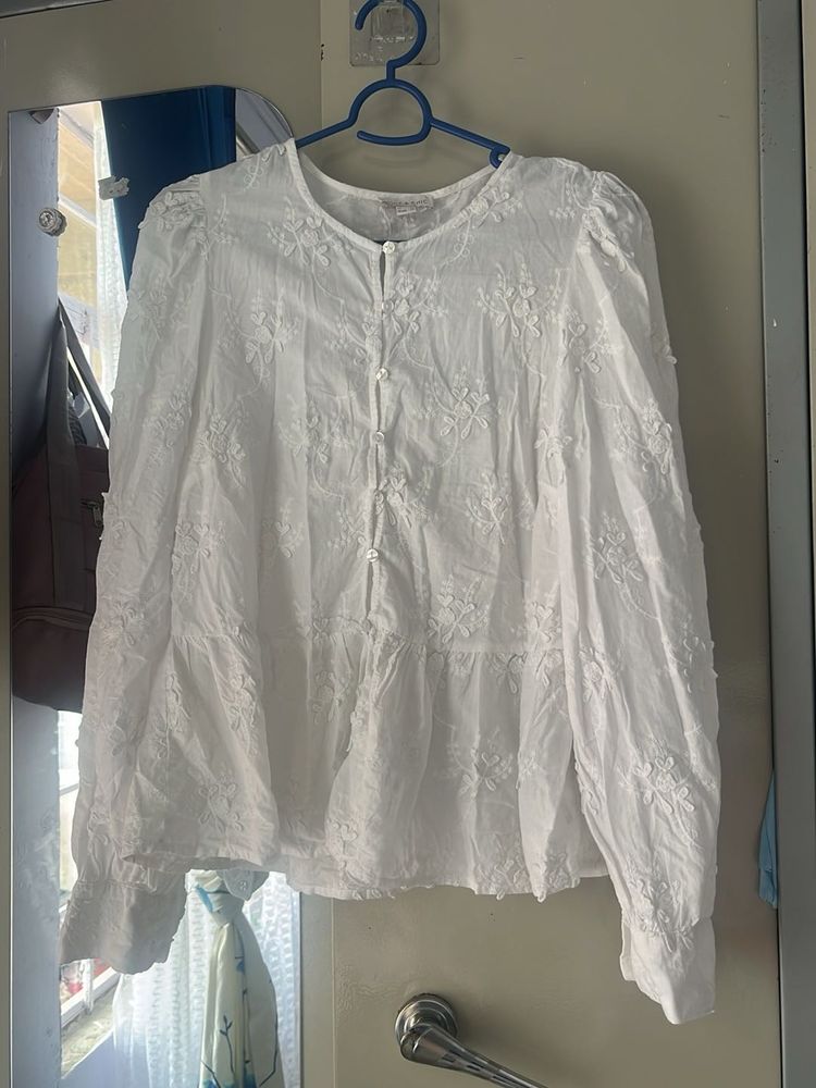 gorgeous lace top