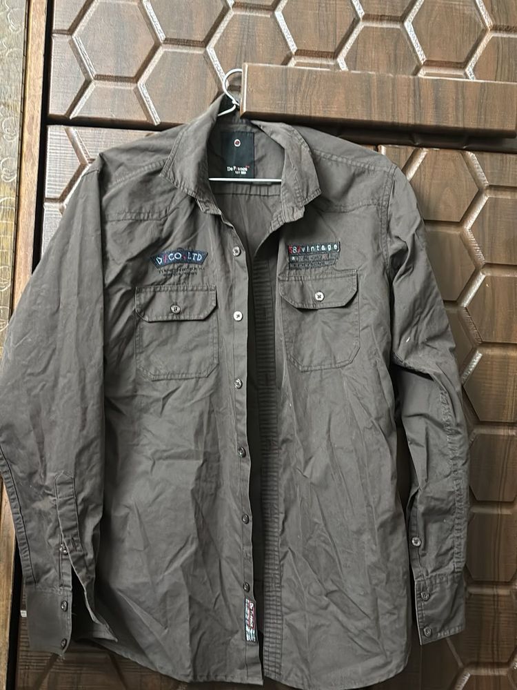 Men's Casual Button-Up Shirt
