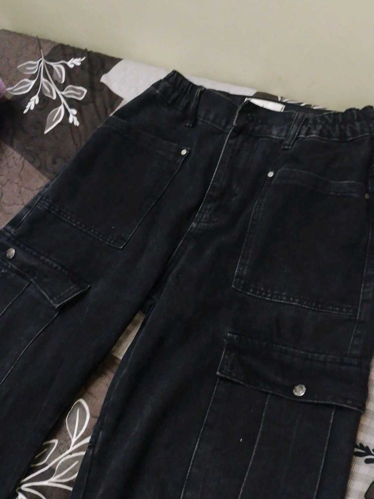 Stylish Black Cargo Jeans