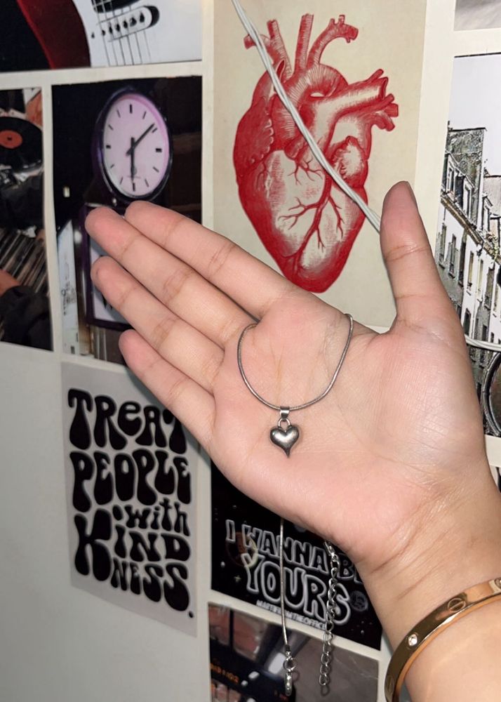 Anti Tarnish Chic Heart Pendant Necklace