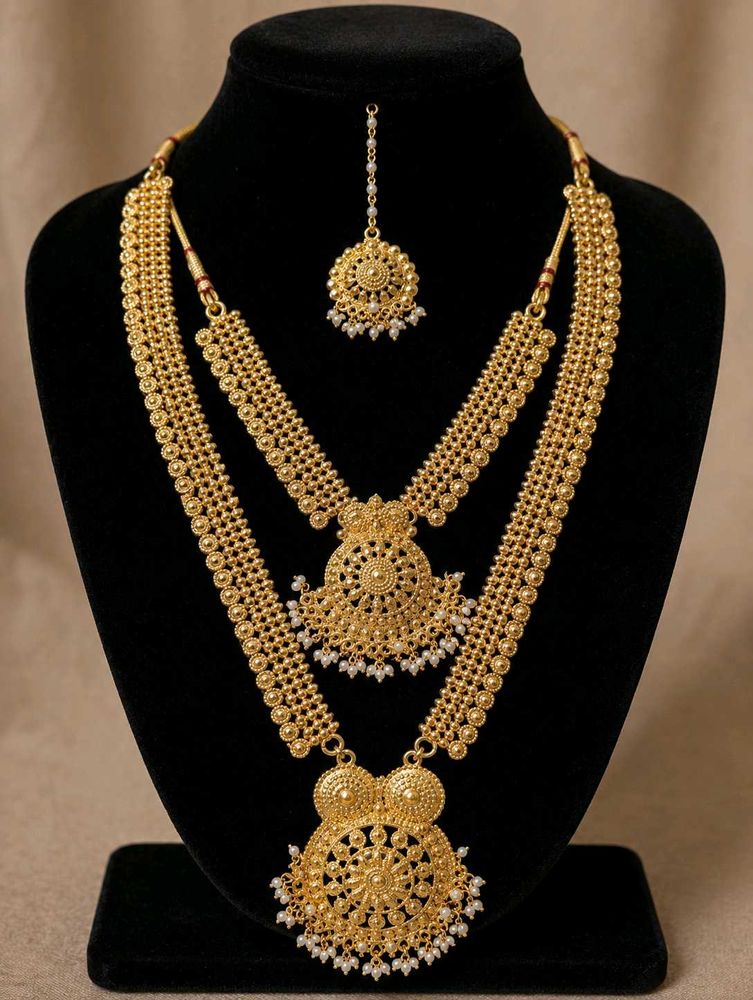 Elegant Gold-Tone Necklace Set with Maang Tikka