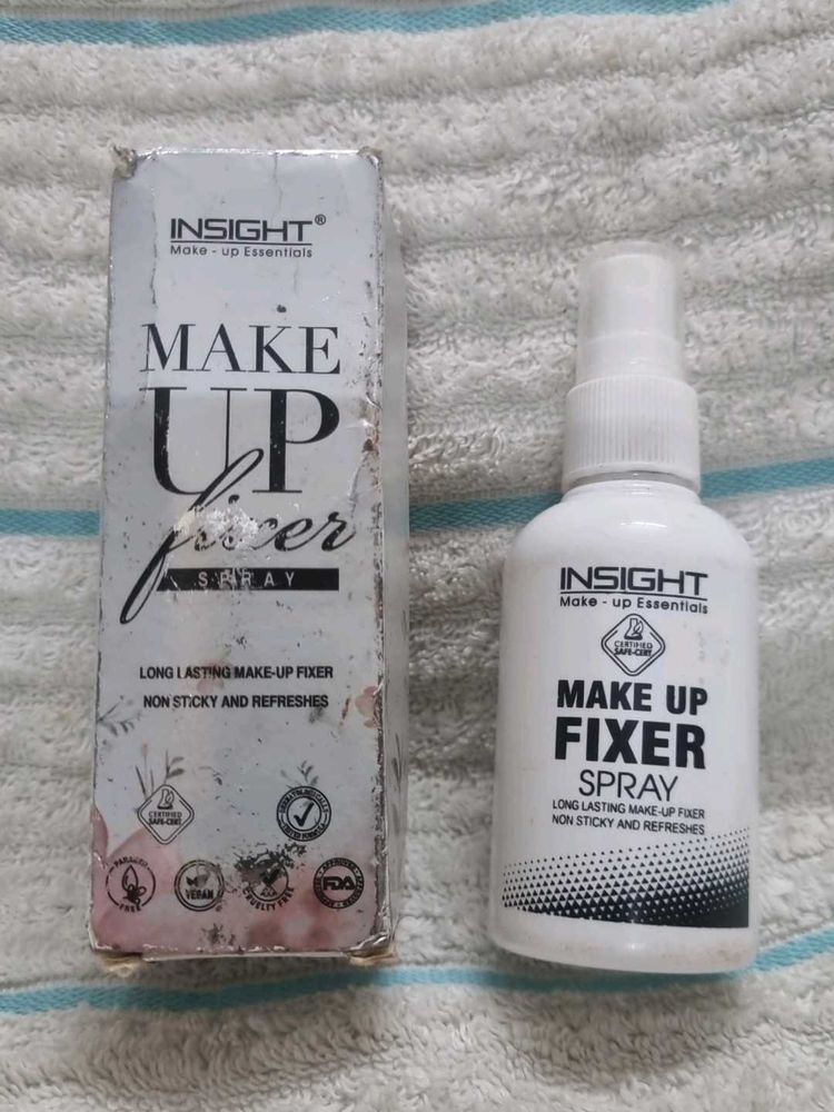 Insight Make Up Fixer Spray