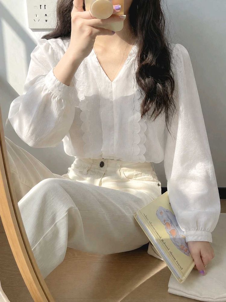 New with tag Korean Chic White Puff Sleeve Top