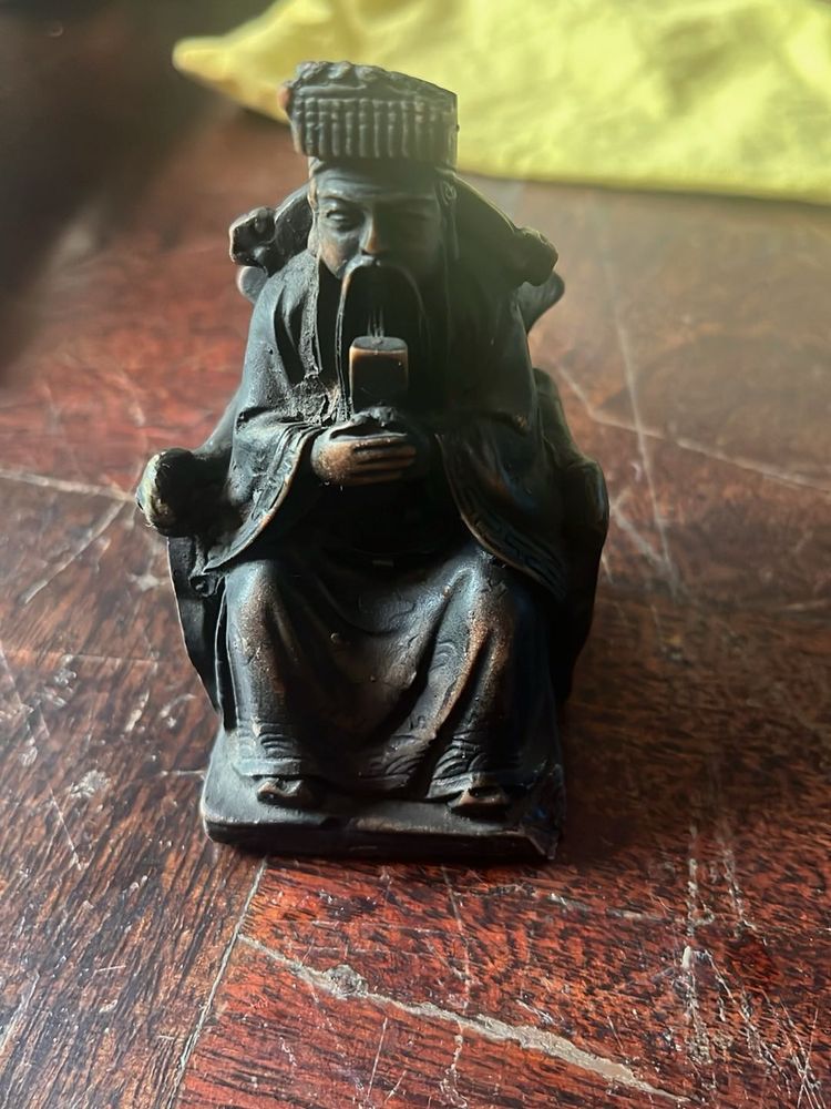 Gifting- VintageChinese Figurine