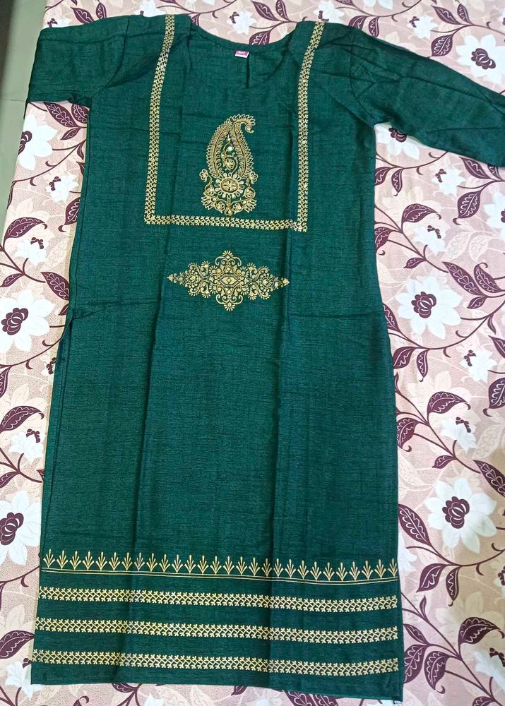 Elegant Green Embroidered Kurta