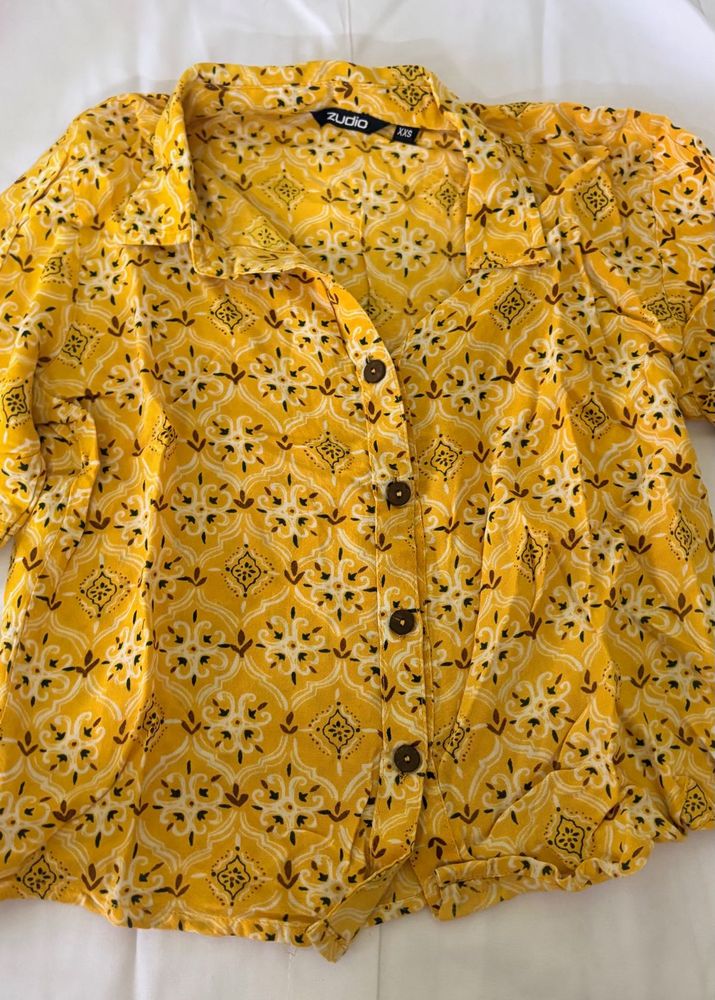 Stylish Yellow Printed Button-Up Top