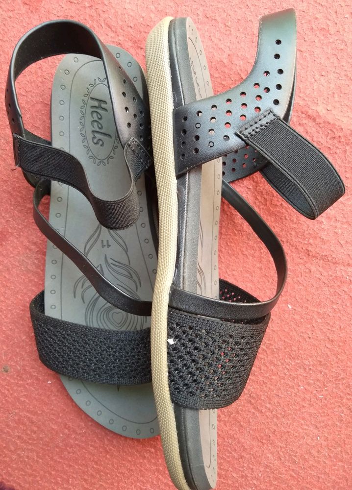 Ladies Black Casual Sandel