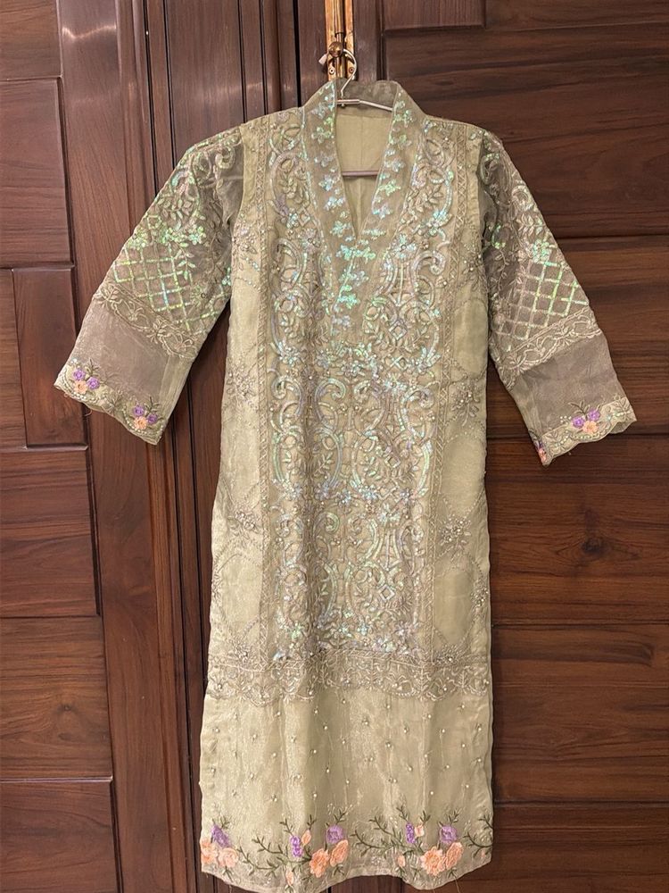 Exquisite Embellished Kurta