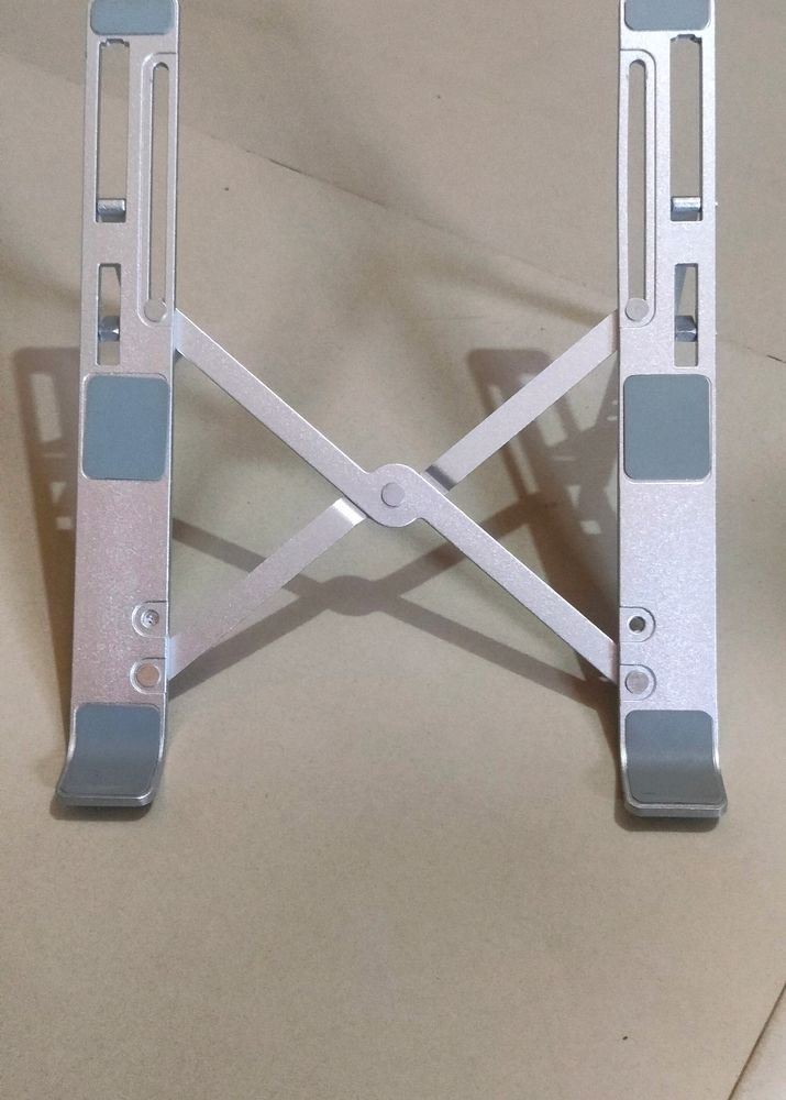 New Laptop Stand