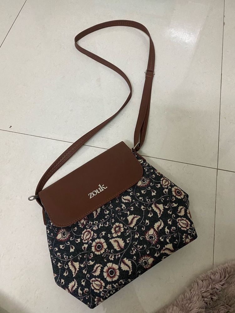 Zouk Floral Crossbody Bag