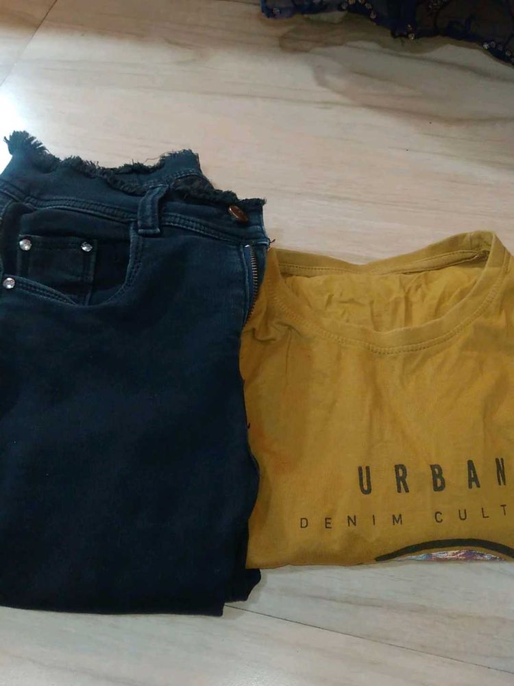Combo 🤩Jeans &amp; Graphic Tee