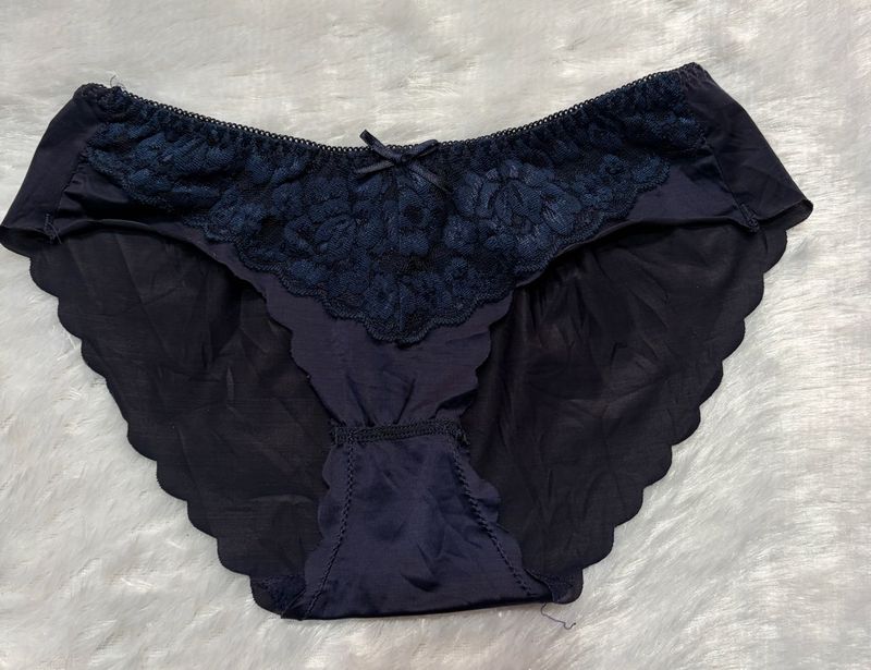 Elegant Lace Trim Briefs