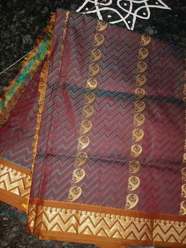 Elegant Red &amp; Teal Saree