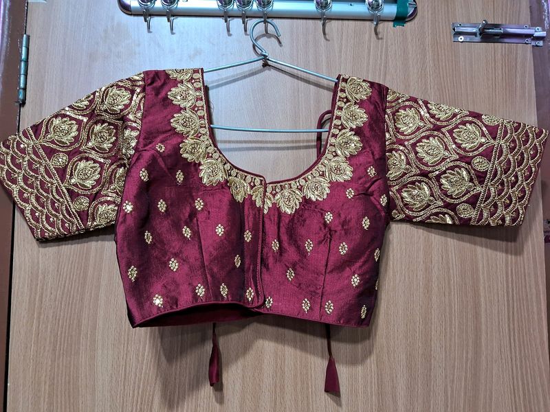 MAROON EMBROIDERY BLOUSE